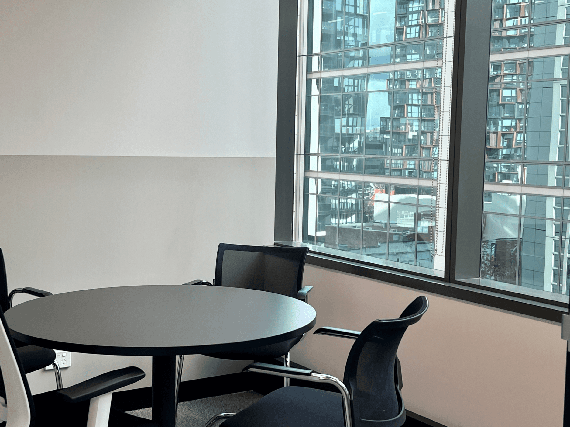 Image 3 - Construktion X Framer Template