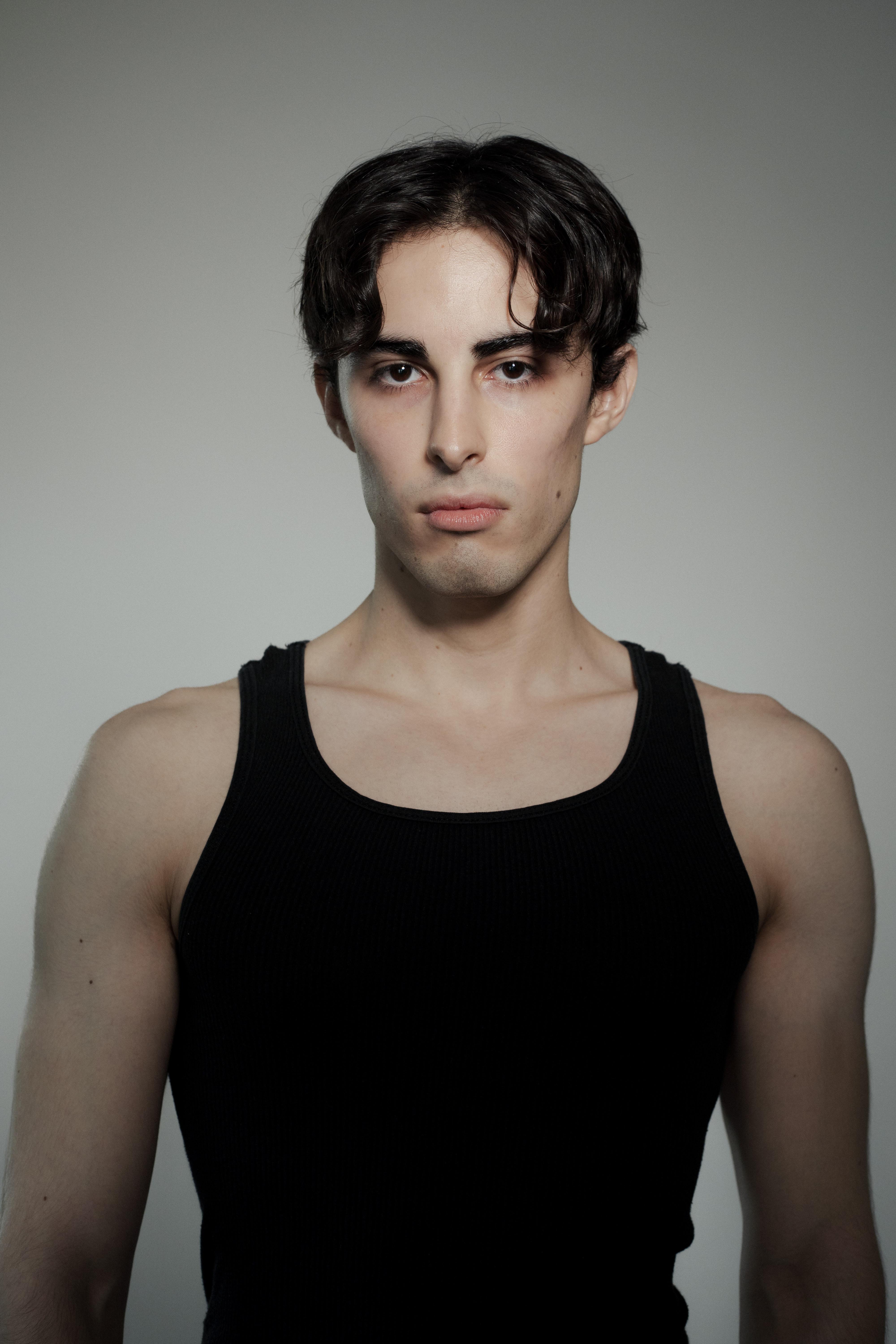 Mauricio Canales — 9