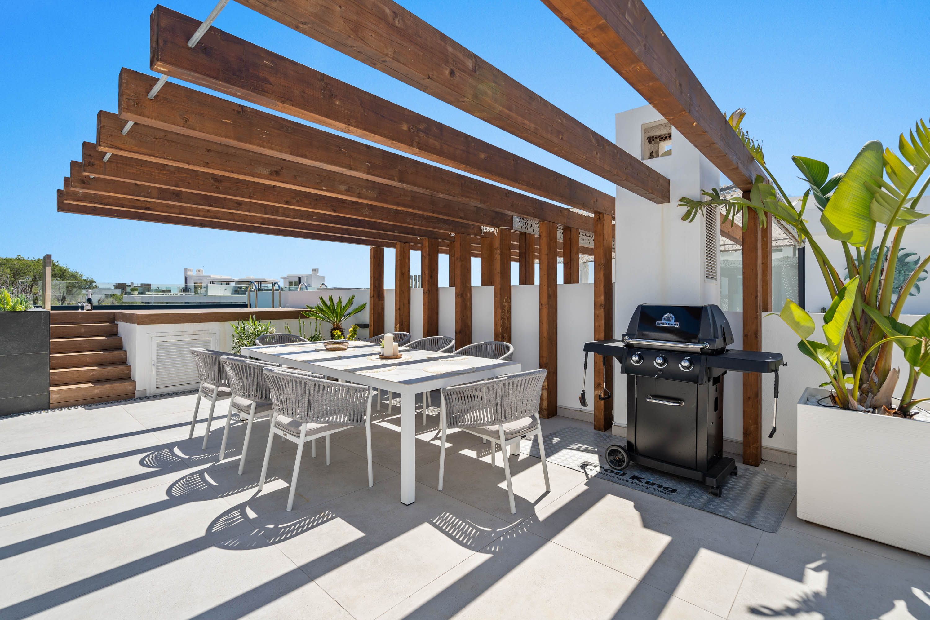 family holiday home with barbecue close to capobino golf marbella