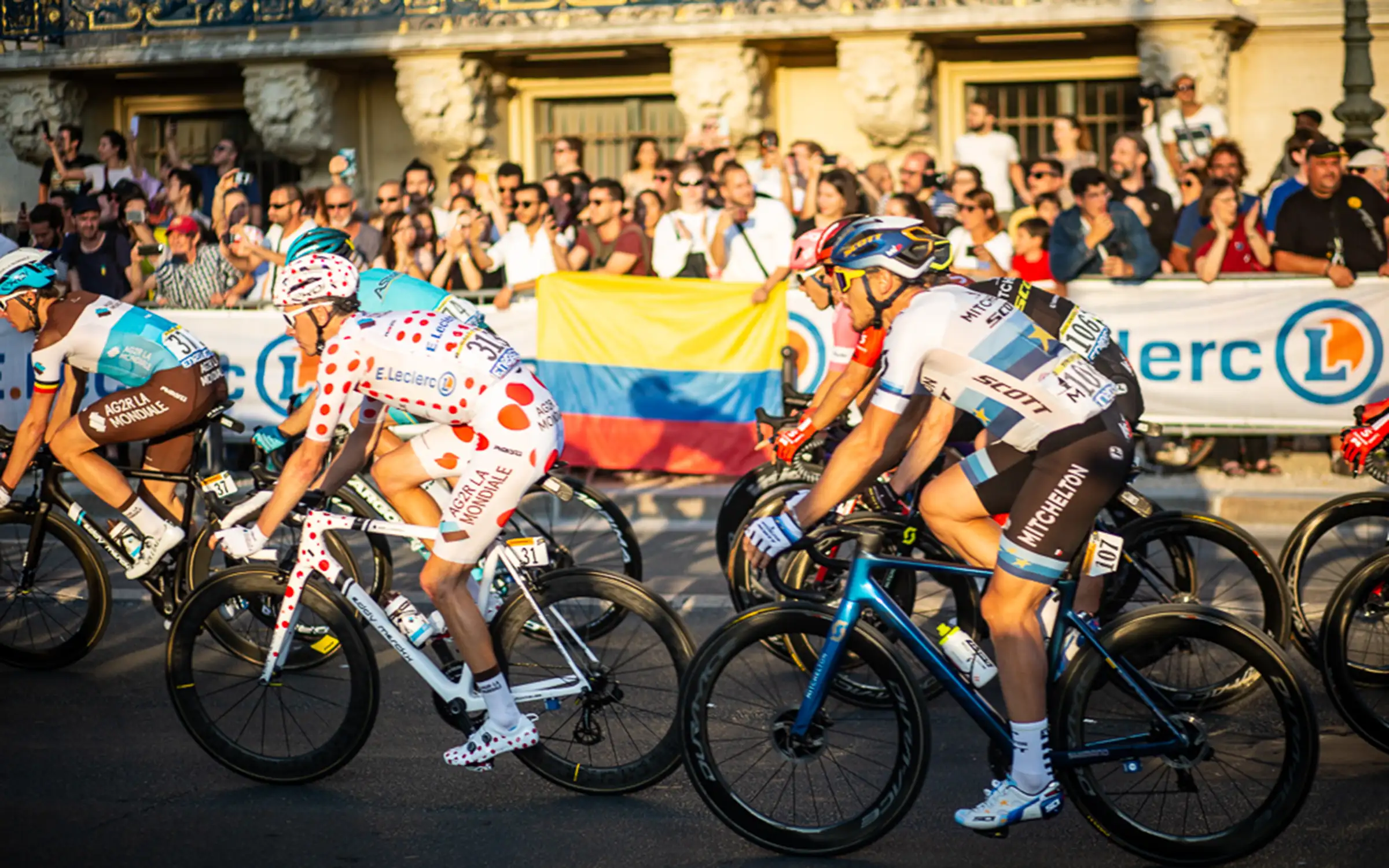 Vi kommer tett på rytterne i Tour de France 2026 | Expa Travel