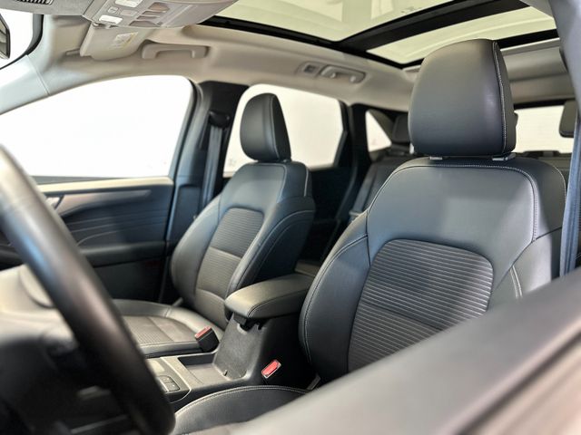 FORD Kuga 2022 RED Gebrauchtwagen - Galeriebild 8