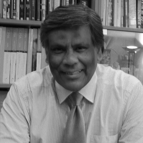 Prof. (FH) Gordon Van der Veen, MA, PGDBA, Professor of Management Consulting