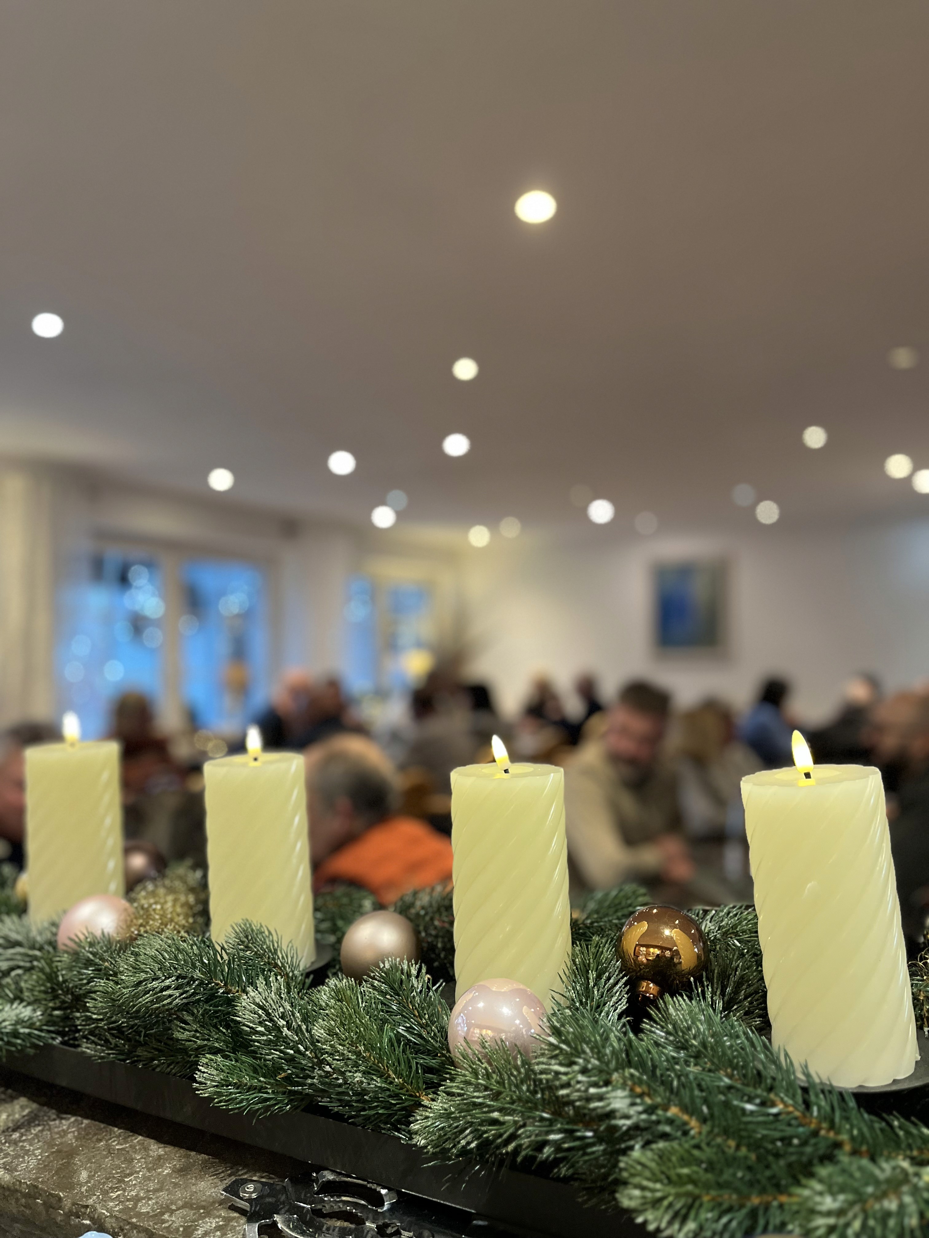 Adventskerzen im Restaurant
