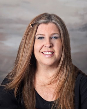 Tracy Fisher headshot