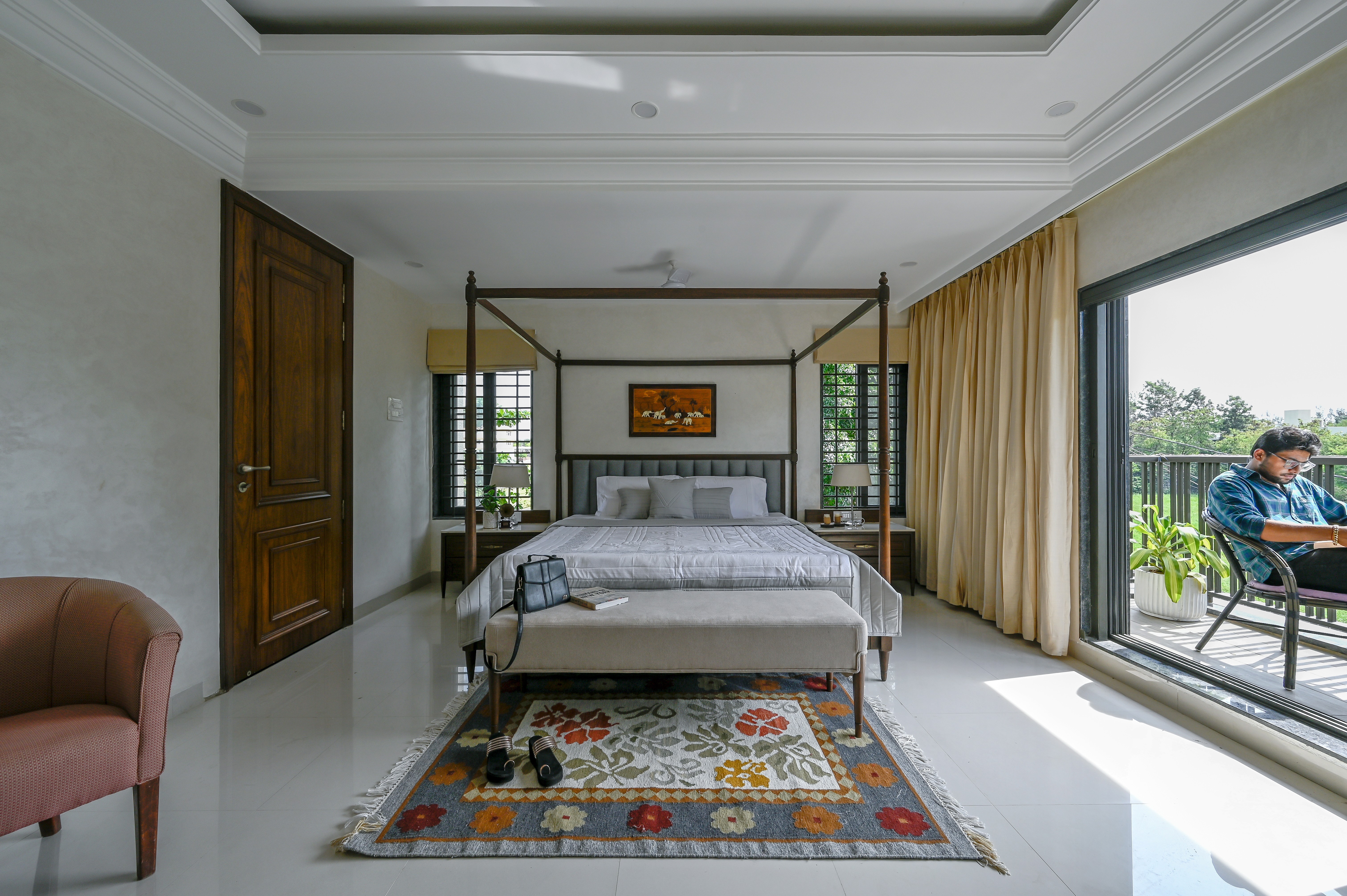 Image of Bright modern foyer