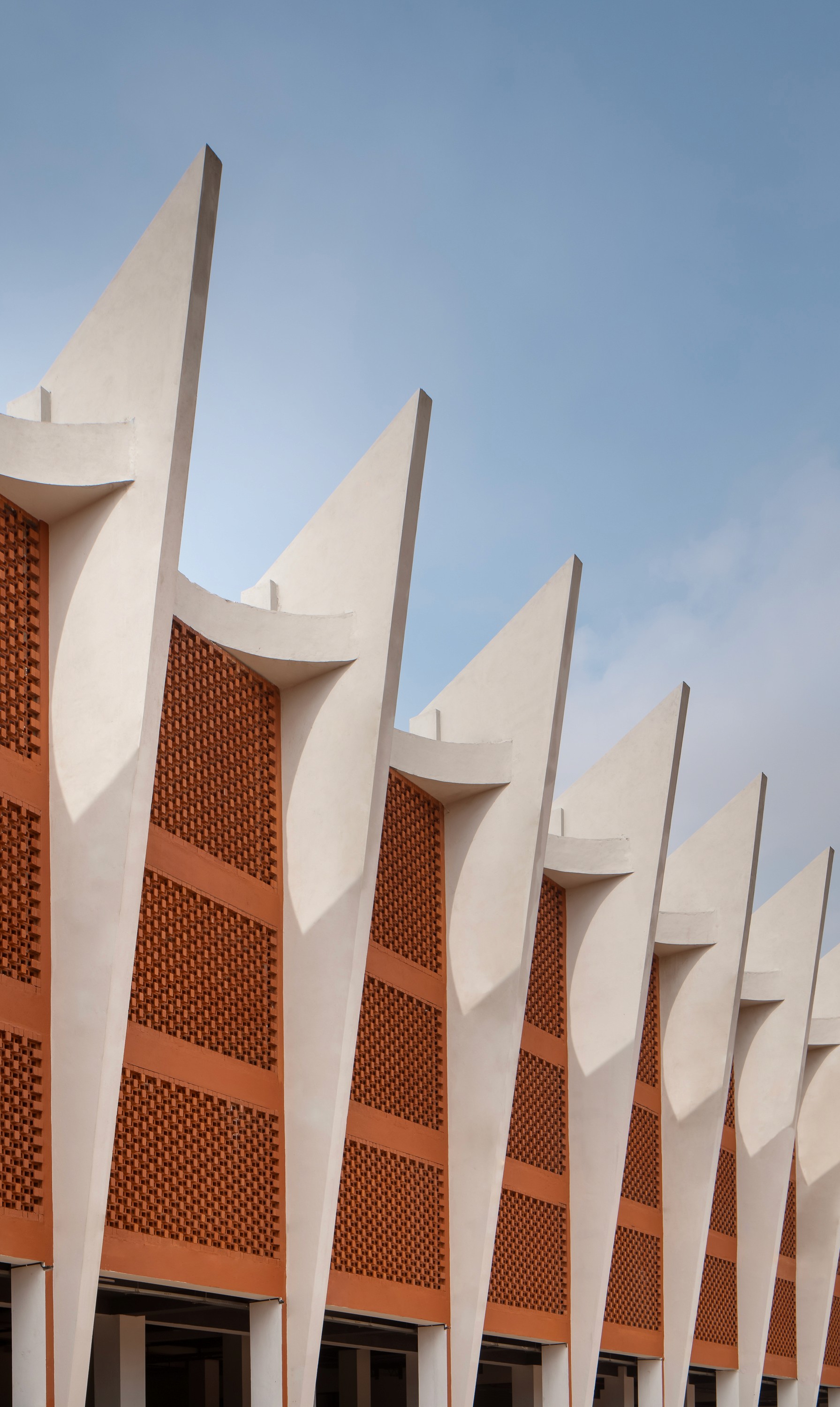 Yemmekere Ground designed by 2pkm Architects. Architecture photography by Ekansh Goel, Studio Recall.