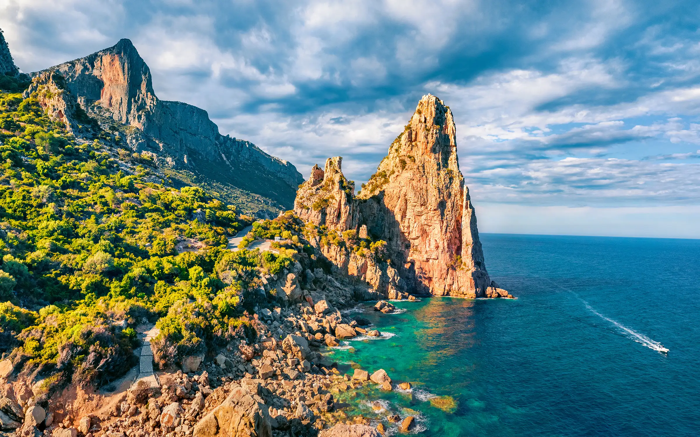 Selvaggio Blu - Sardinias eventyrlige fottur | Expa Travel