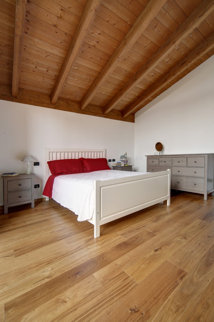 Tetto-in-legno-camera-lecco (Casatenovo - LC) Galimberti-IMG_4228.jpg