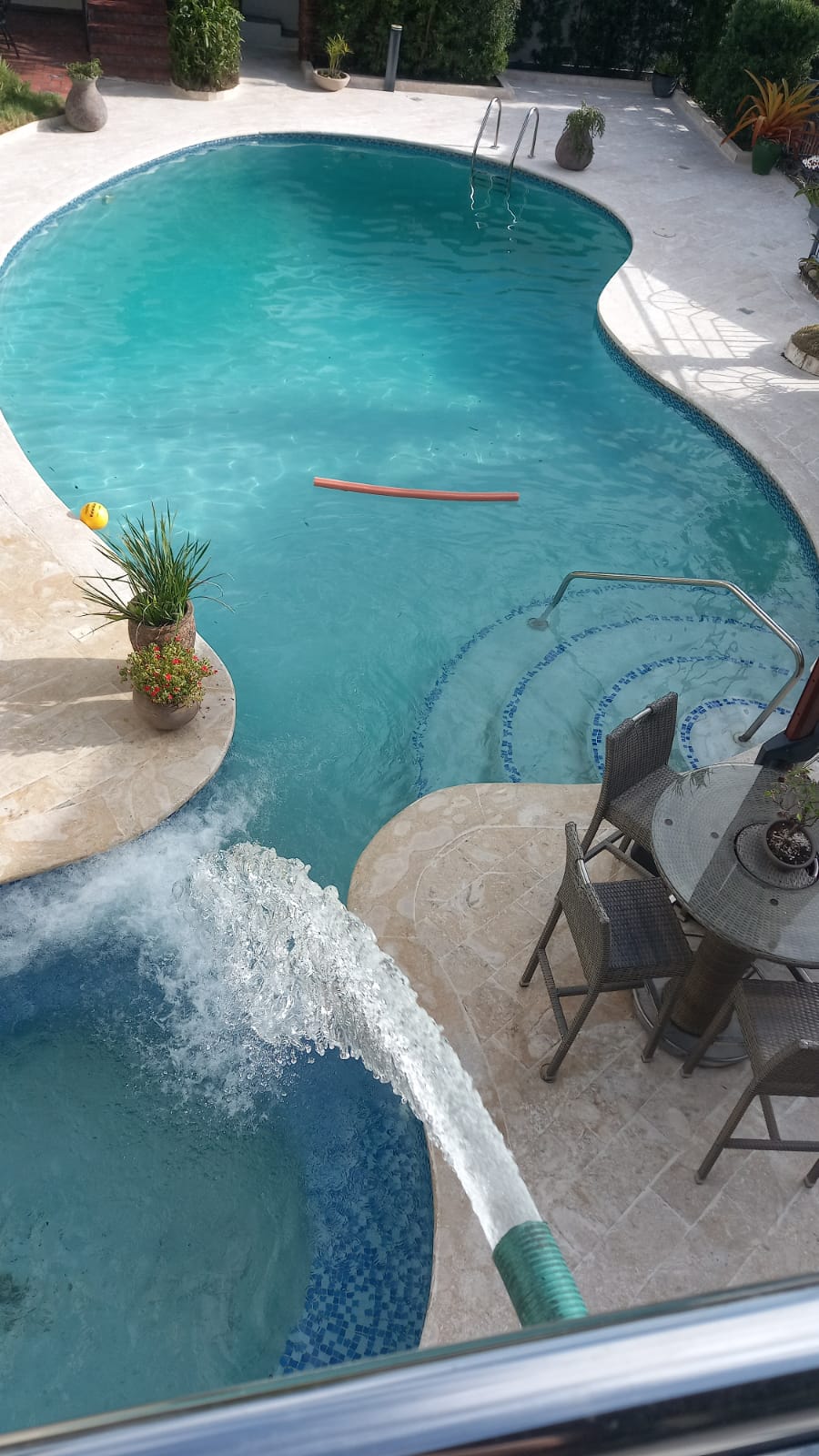 Agua para piscina