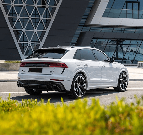 Audi RSQ8 