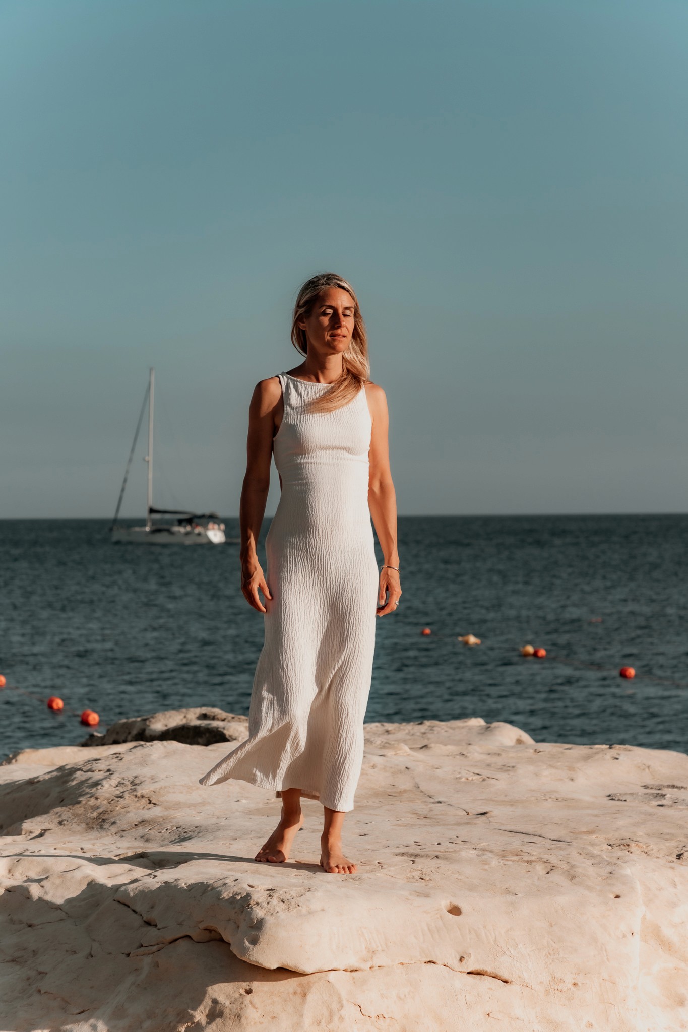 Portrait von Sandra am Meer