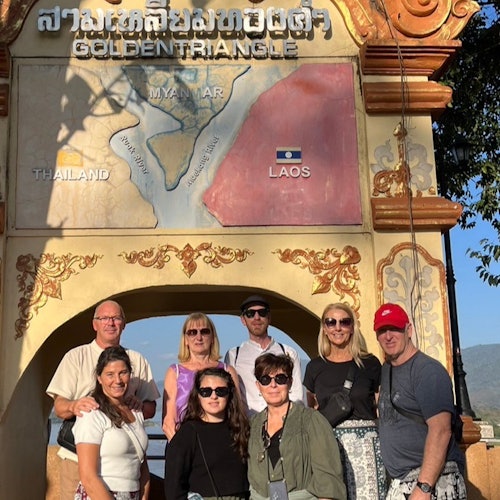 Chiang Rai: Tour Guiado + Traslado Ida y Vuelta + Entradas con Almuerzo en Chiang Rai