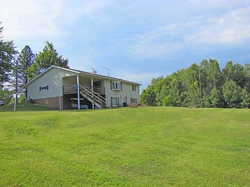 Photo 4 of 11149 Woodland Heights, Cassville