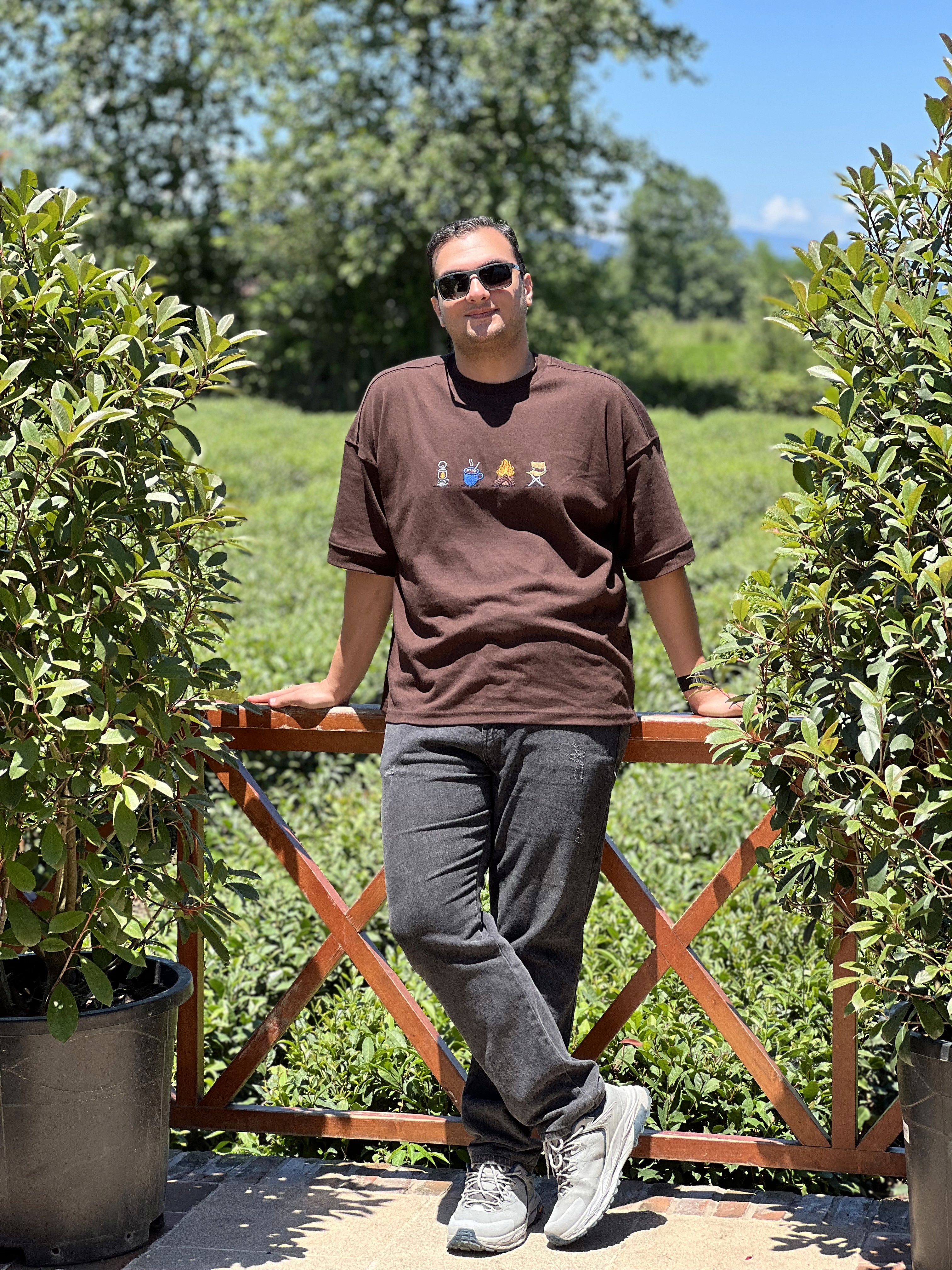 Hamzeh Ghoreyshi, senior product designer, portrait