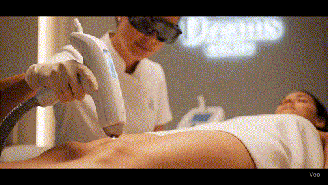 Dynamic picture of a cyclist riding downhill