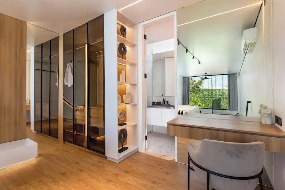1-bedroom townhouse in ALEX VILLAS (Complex 5) in Berawa, Canggu