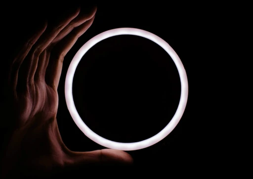 balanceren van een lichtgevende cirkel