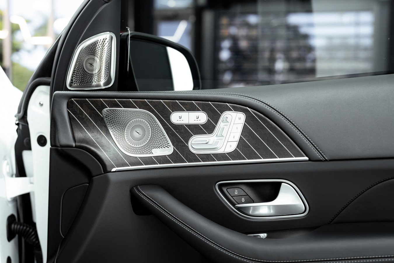 2026 Mercedes-Benz Maybach GLS 600 4MATIC, photo 54