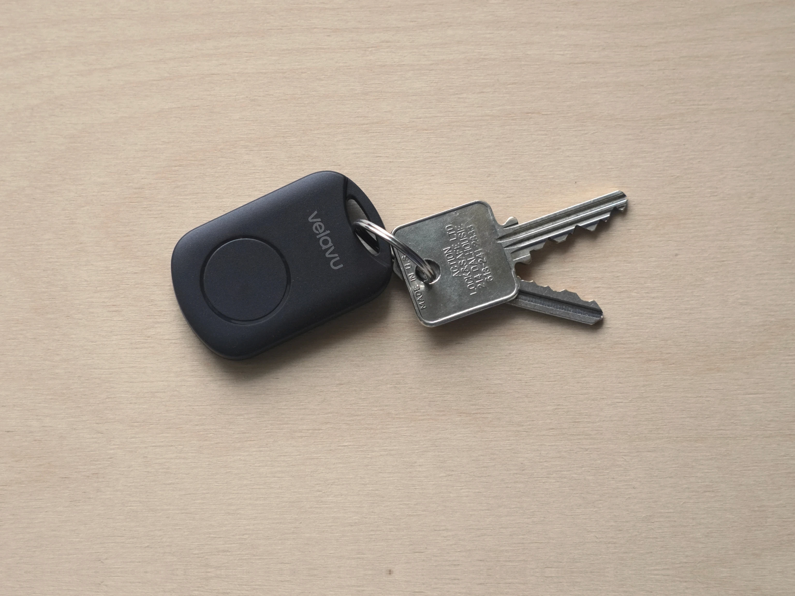 H8C tag attached to keys for tracking