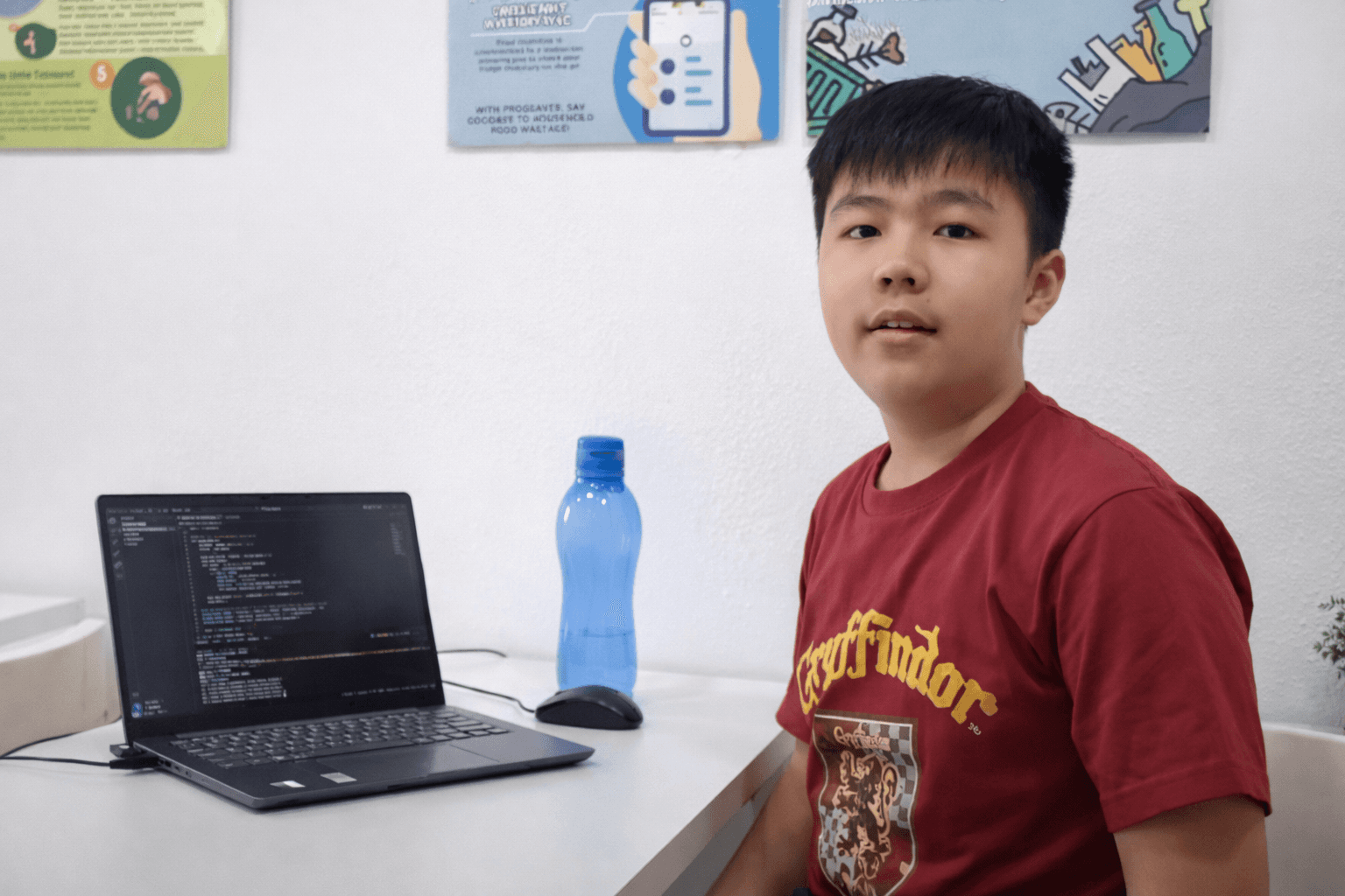 Having trouble keeping track of your water intake? Check out Sophie’s Hydration Tracker to help you stay hydrated everyday to reap health benefits.