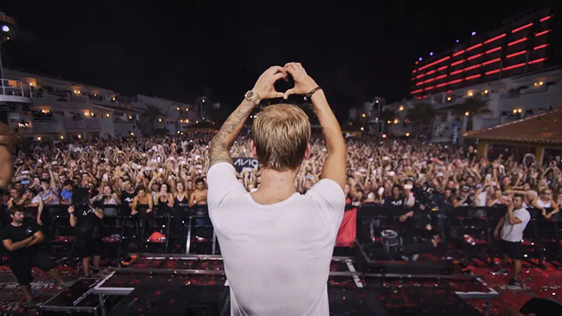 Avicii Live at Ushuaïa Ibiza. Credits: Candamo Film / Avicii Music AB