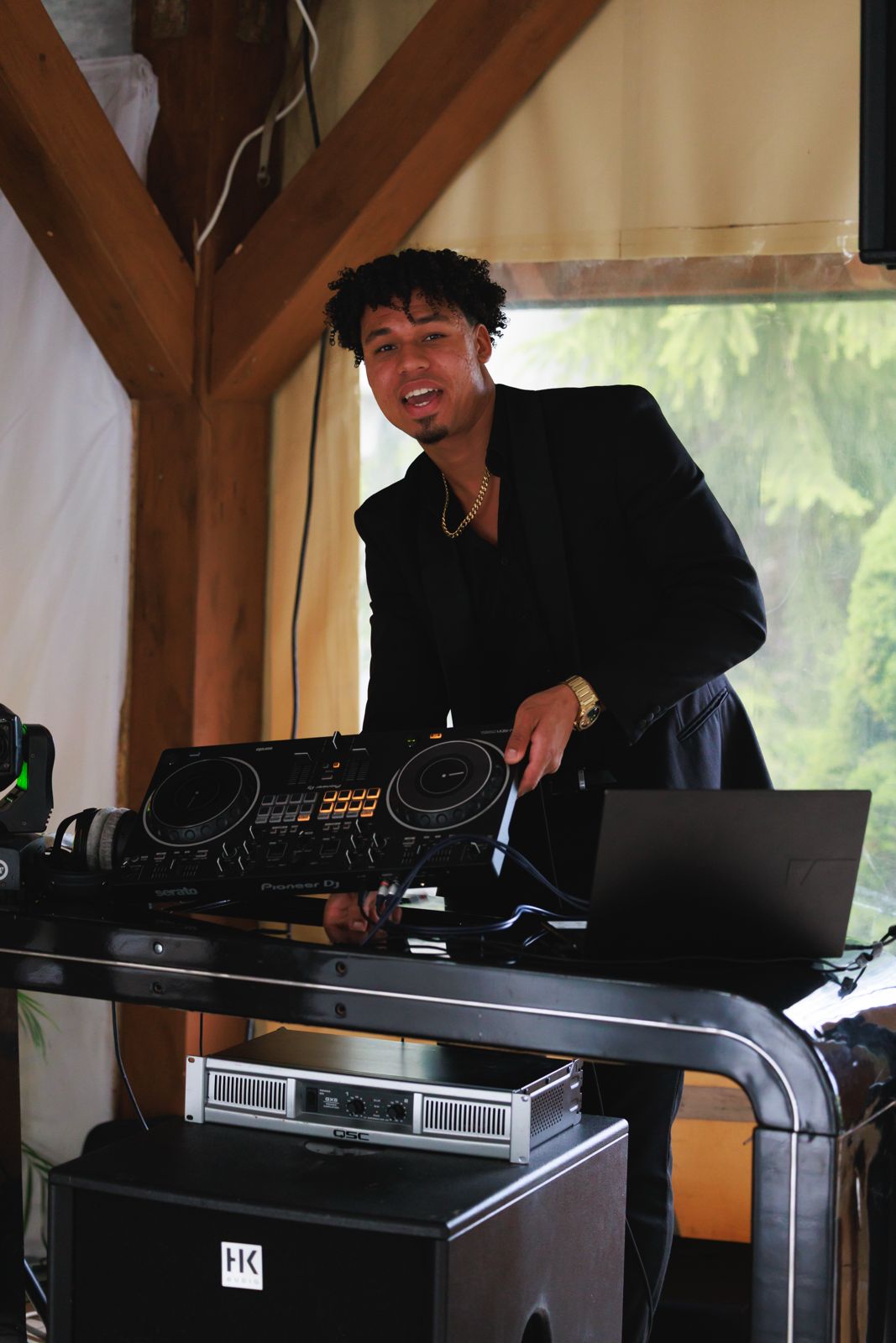 NOEL - Sales w 21LL End-to-End Fashion Studio