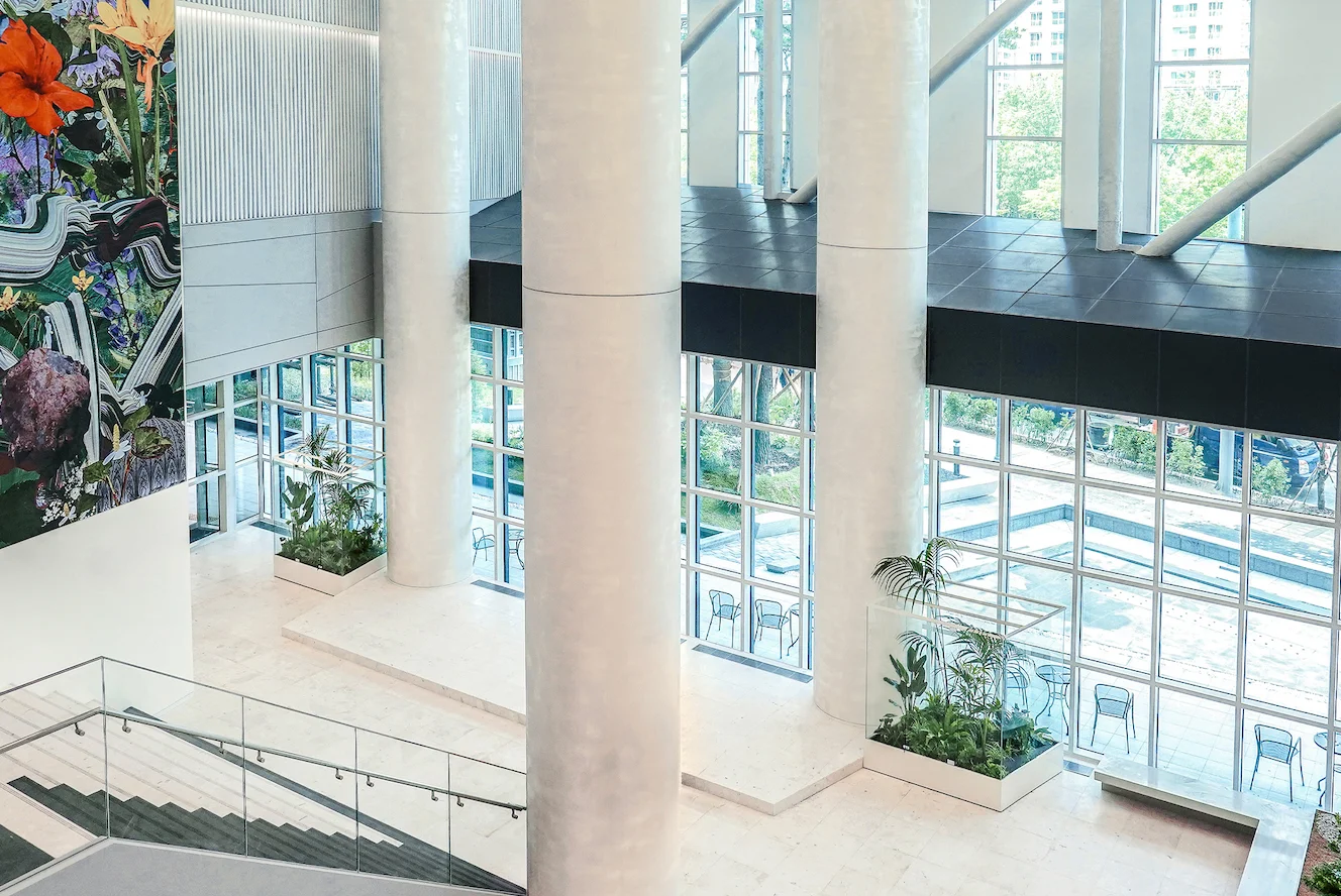 공기업 로비 실내조경