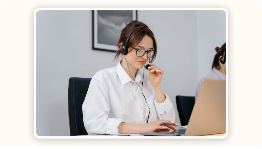 Online customer service representative with headset