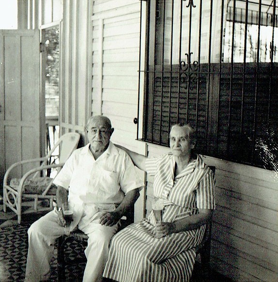 ELENA 138 Marcelino Ugarte & Ana Aboitiz Ugarte having a beer in the veranda of their hous