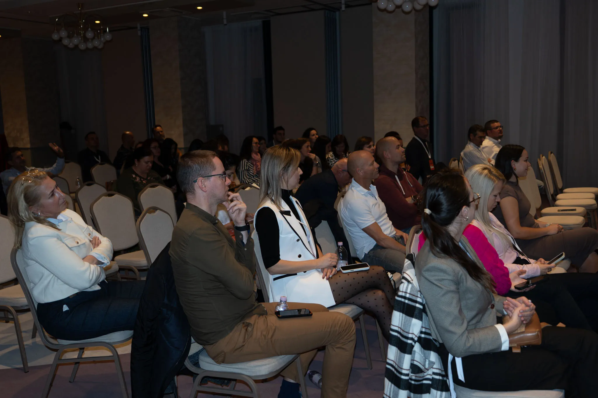 Fogászati Képzések - Egyfogú restaurációk új generációs anyagokból - PraxEvents