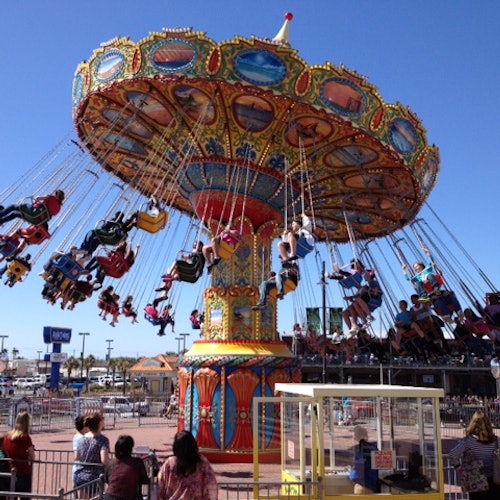 加尔维斯顿岛历史悠久的欢乐码头：加尔维斯顿全天游乐通票