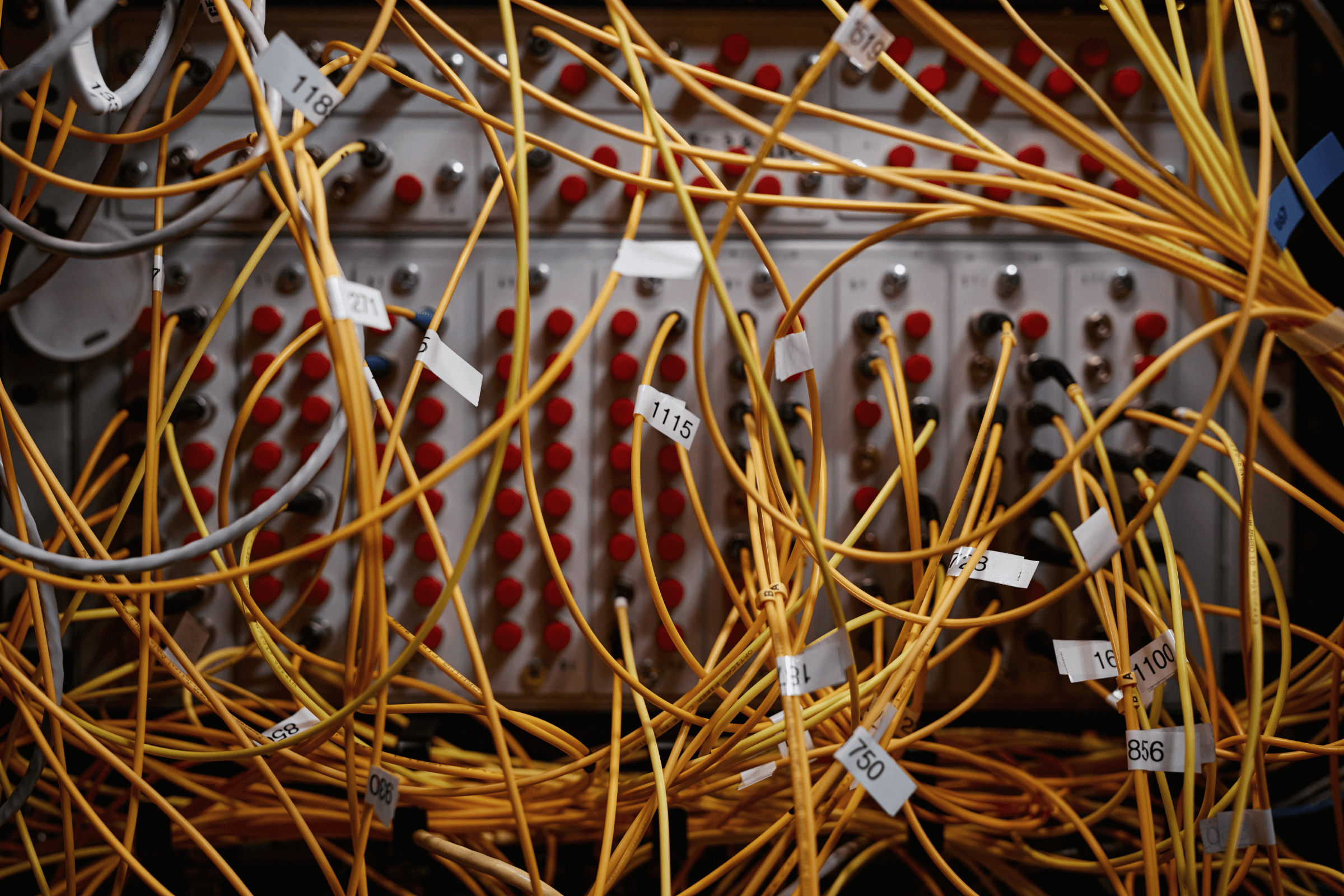 A Complete Guide to Cross-Channel Marketing