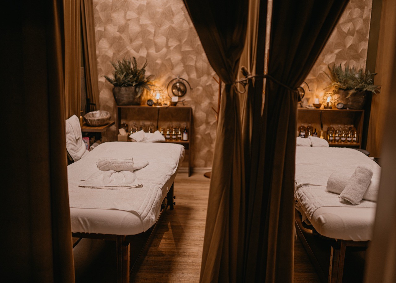 Profesionální thajská masáž a relaxační procedury v salonu tradiční asijské péče LAYA Spa Ritual Jablonec nad Nisou