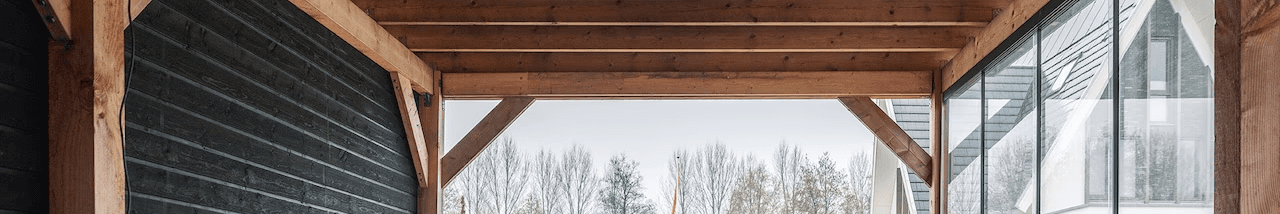 Buitenkamer - Dugreja Houtbouw