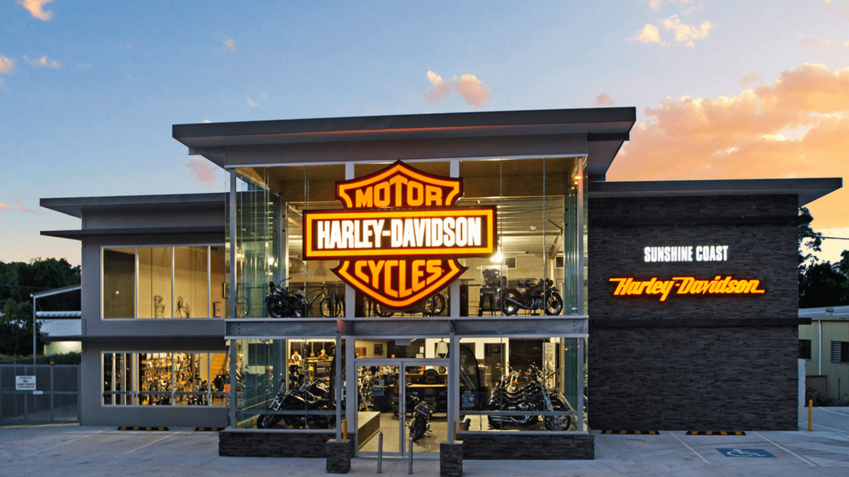 Harley Davidson store image