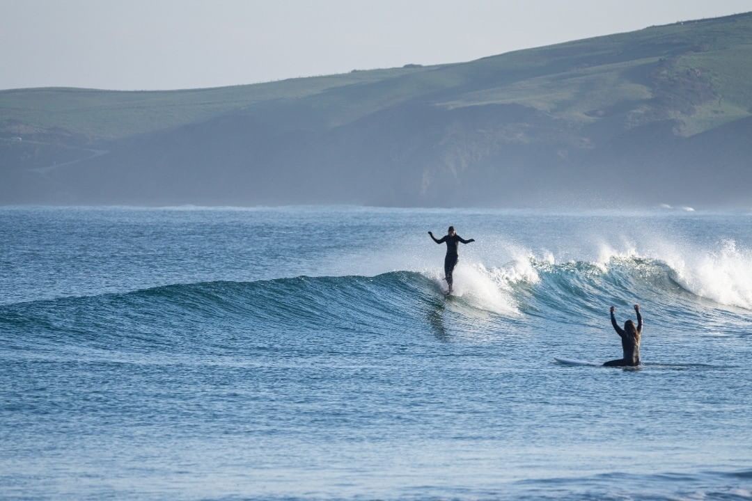 Nienke Duinmeijer Surfing