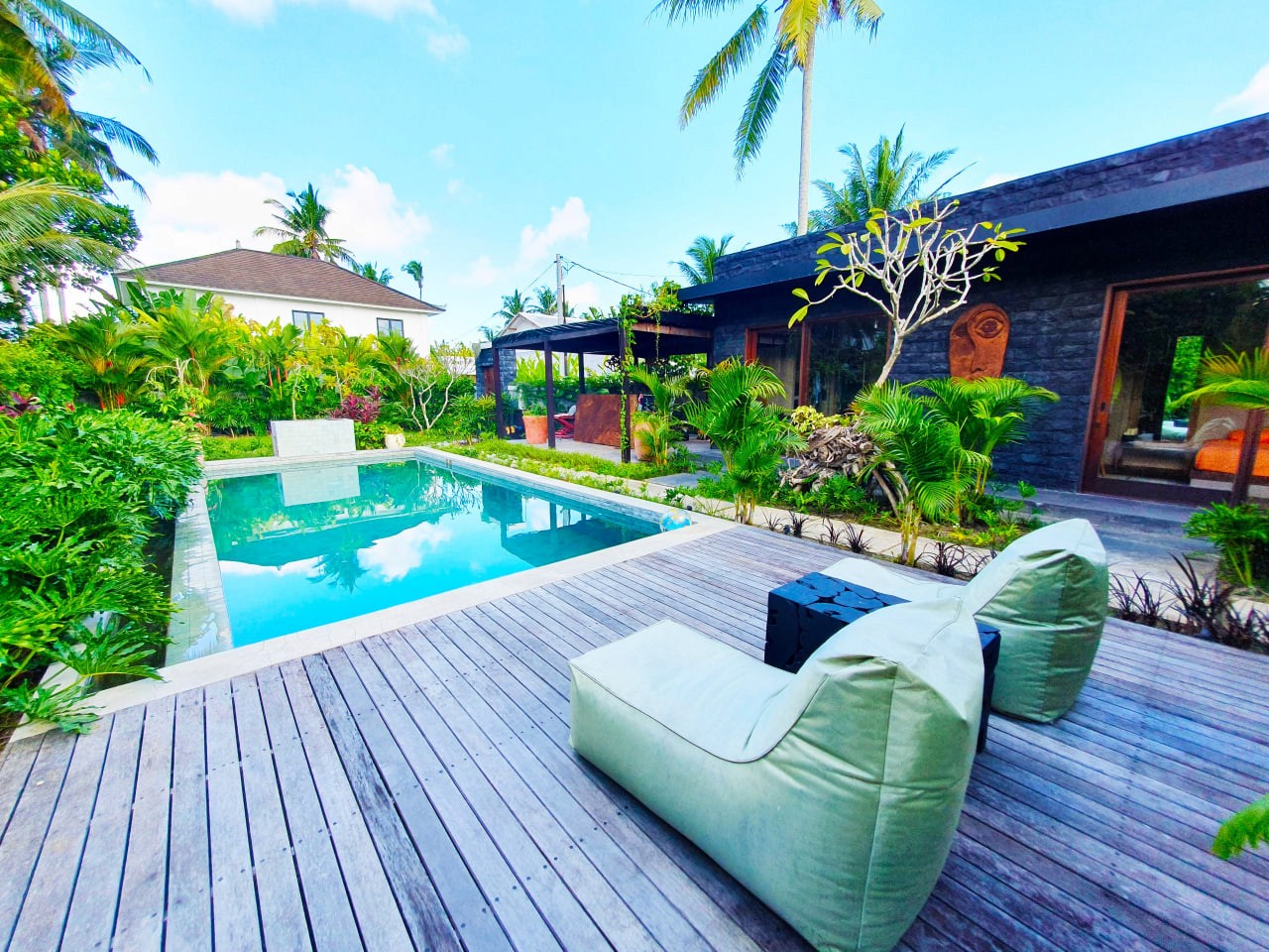 3-bedroom villa with tropical garden in Ubud