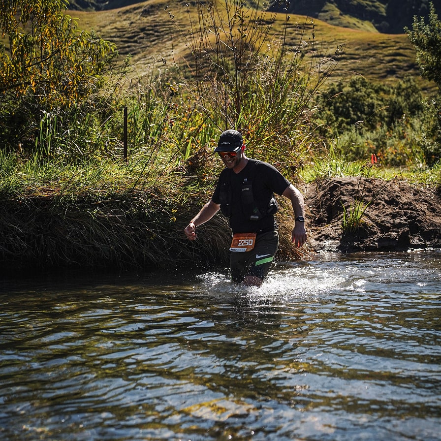 Concetrated triathlete grayscale
