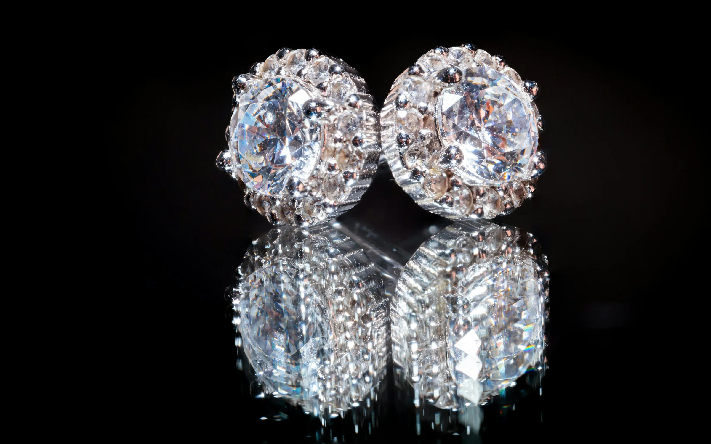 Luxury Retail industry: digital products by Alpha Expansion