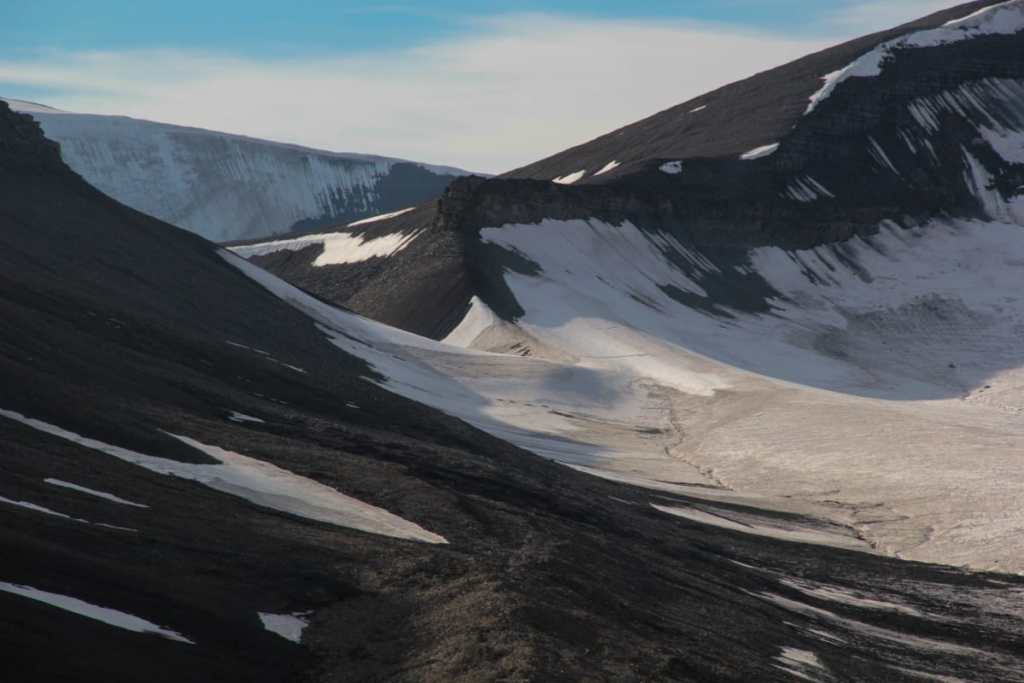 Trollsteinen, Svalbard