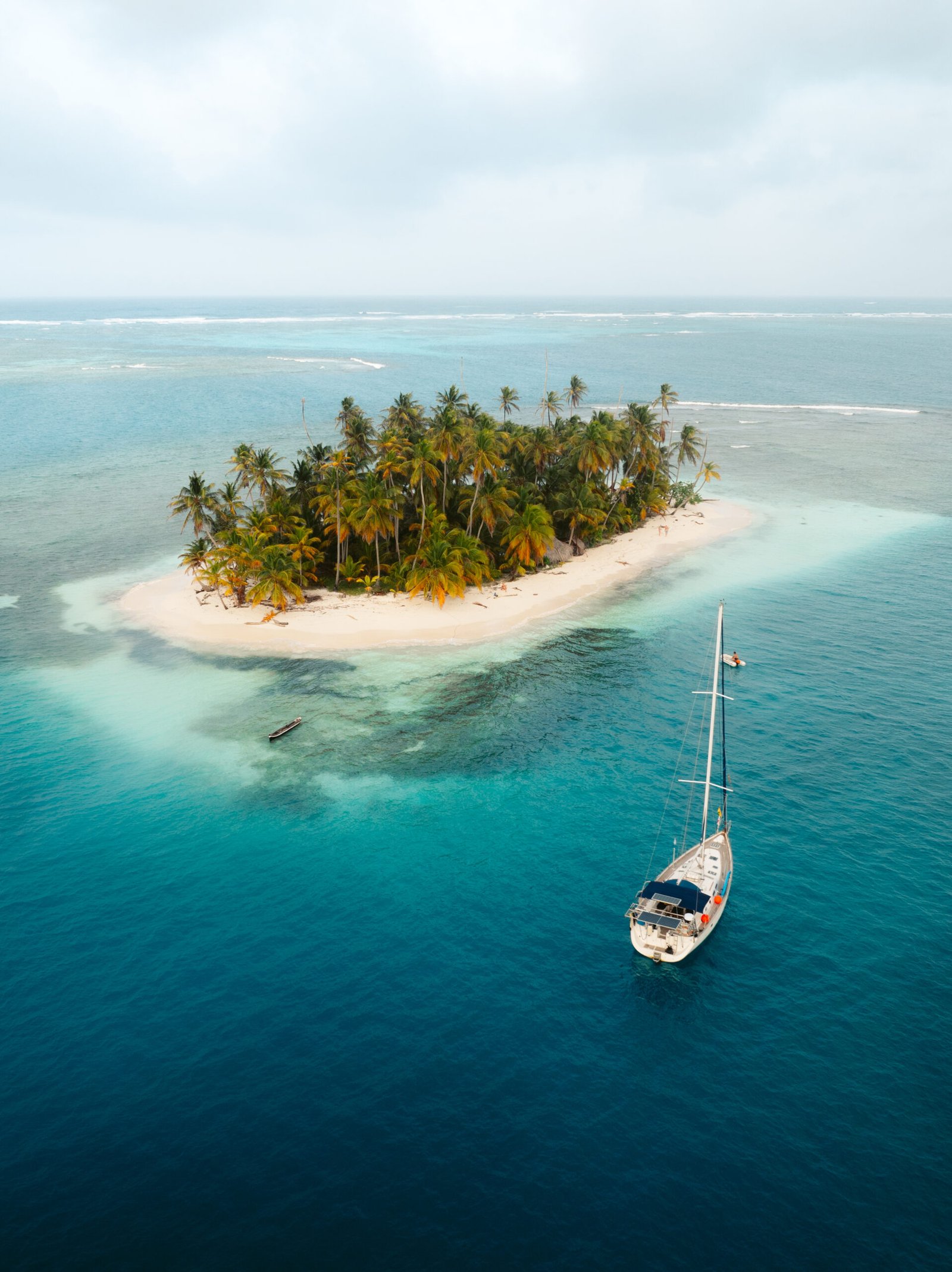 sailing in cayos coco bandero Panama