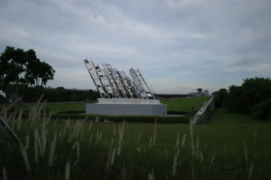 The image featured in the middle of the about us page