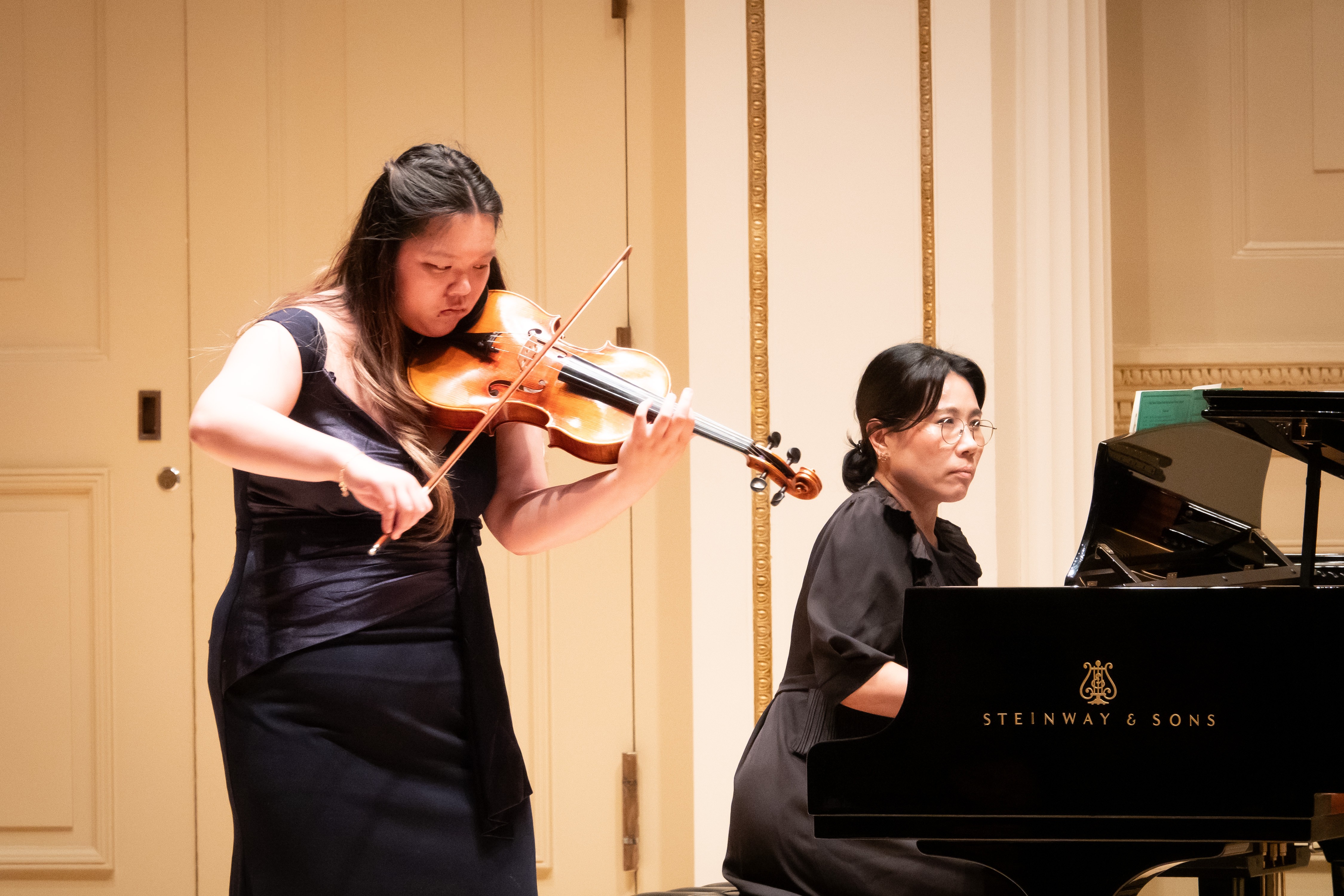Violist Wendy Lai performs at Carnegie Hall after winning the New York International Music Concours