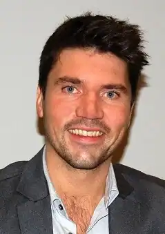 Une photographie du Dr david van den berg