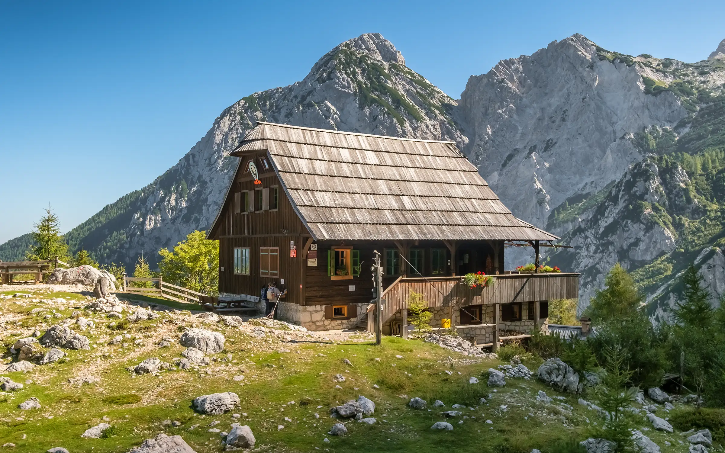 Češka Koča, en av Slovenias eldste og mest sjarmerende fjellhytter | Expa Travel