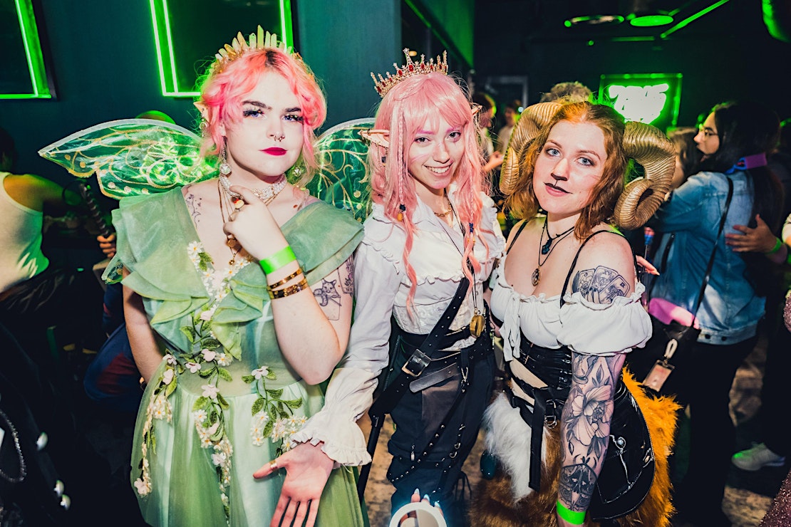 3 fairy cosplayers 