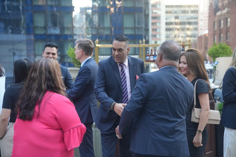 No alternative text description for this image