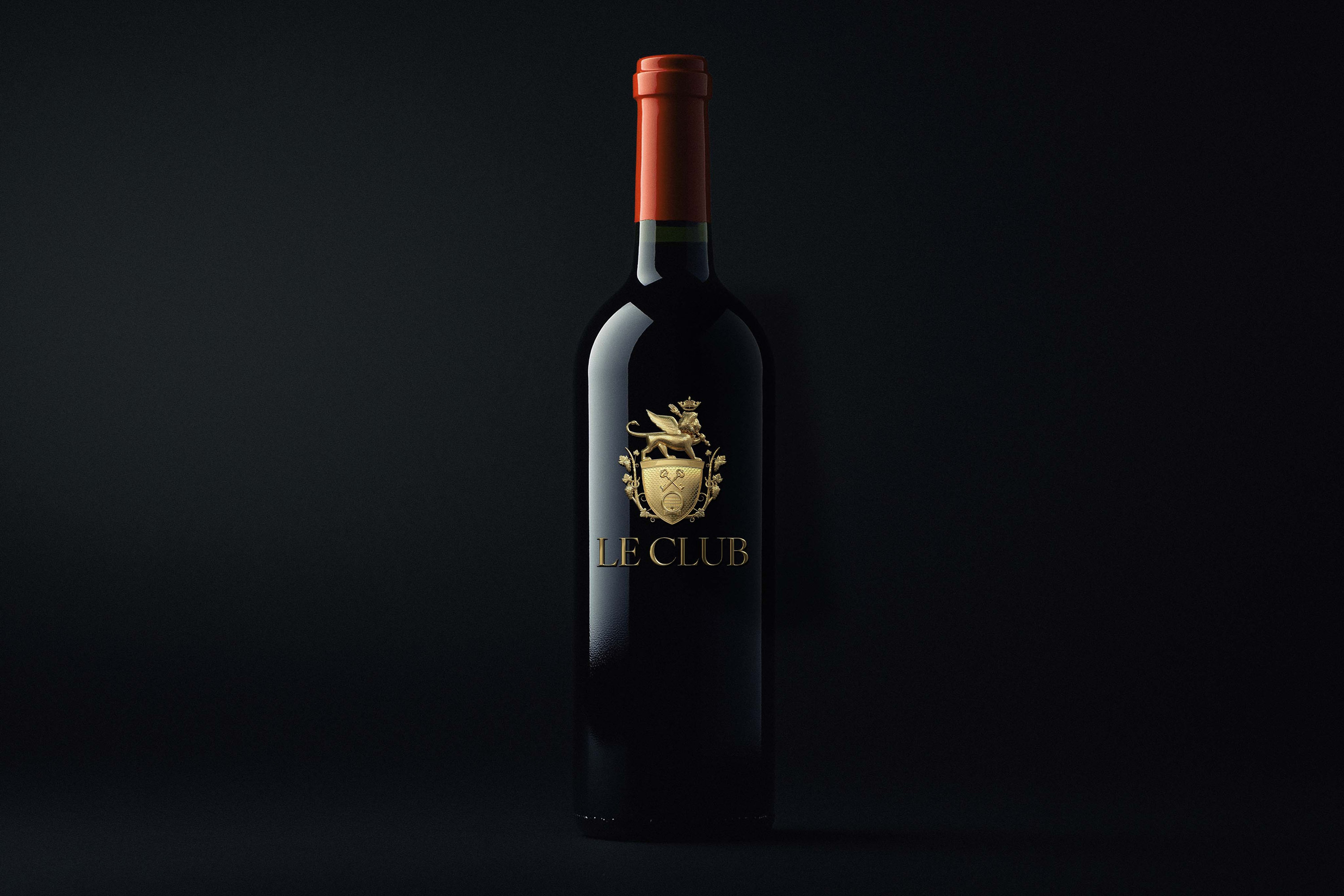 Le Club wine bottle