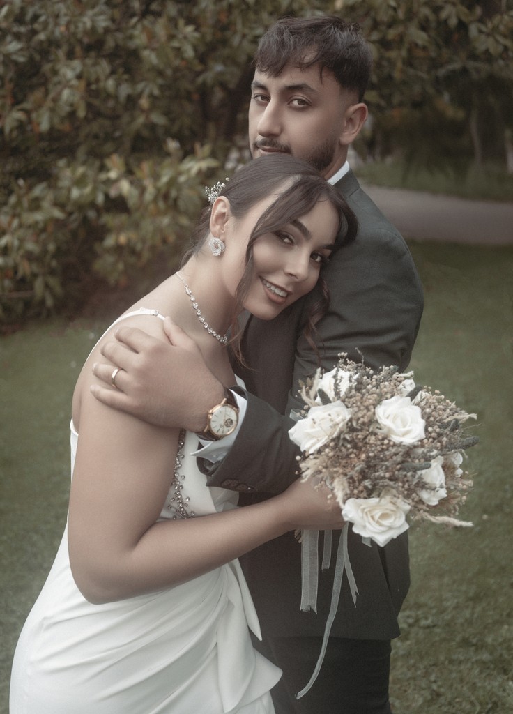 Album photo de luxe — French wedding photographer Paris — luxury wedding book France — Maison Elion — relique photographique rare — fragment intemporel — rituel artistique — photographe mariage haut de gamme — Seine-et-Marne 77 — album mariage bespoke sur mesure — timeless photography France — image symbolique — luxury French wedding photography