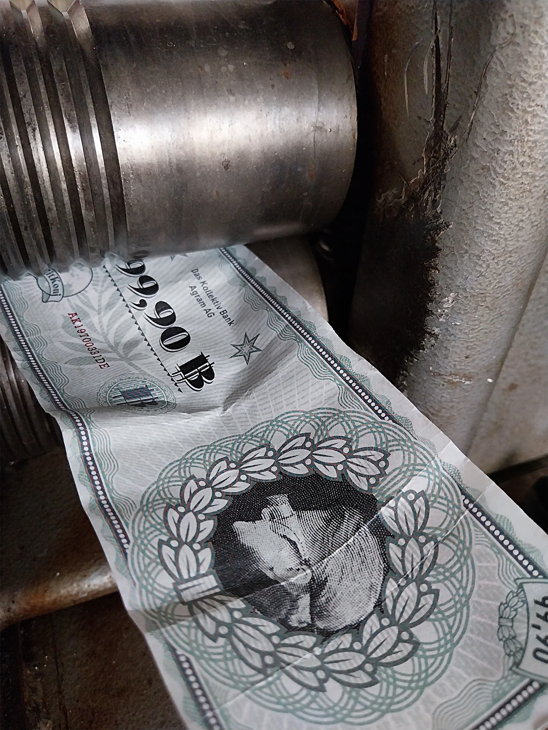 bitkonj collab AK jankobelaj&AK artists and money banknotes contemporary art exhibitoin applied arts